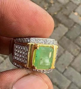Cincin Batu Zamrud Colombia Natural Zambian Emerald Jamrud Ring asli Batu Emerald CT 1.56 Dim 8.24x6.81x3.41