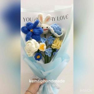 Bó hoa len thỏ lưu ly hồng tulip (có sẵn)