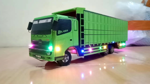 Miniatur Truk Tronton Hino 500 Warna Hijau Full Lampu Bisa COD