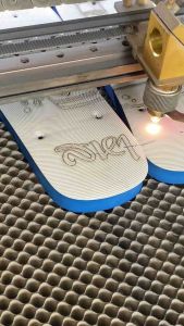 สหายสุรา รองเท้าช้างดาวแกะลายสหายสุรา เส้นเนียบสวยตรงปก ยิงลายด้วยเลเซอร์