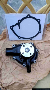 Water Pump For Isuzu 6D14 6D15 6D16 FK415. ( 7 HOLES ) Grease Type