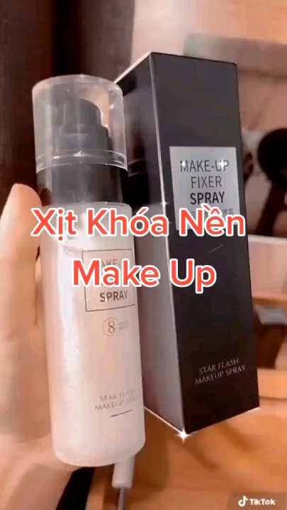 xịt khóa mackup giữ lớp trang điểm lâu trôi.có ánh nhũ