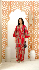 Dress Merah - Kaftan Merah - Kaftan Batik - Kaftan Plisket - Kaftan Jumbo - Kaftan Satin - Kaftan Motif - Dress Batik - Dress Hitam