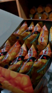 Momogi snack Jagung bakar isi 20 pcs x 5 gr