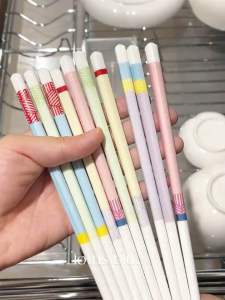 Macaron contrasting color ceramic chopsticks – household anti-mold high-temperature resistant fresh