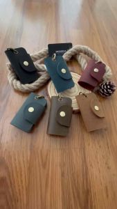 MODERNA Genuine Leather Keychain Key Holder Crazy Horse For Men and Women