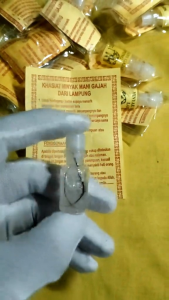 myk mani gajah dicampur bulu prindu emas dan di isi dngn ayat² alquran terpilih