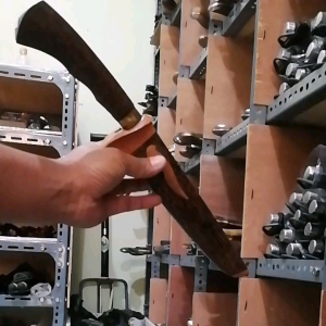 Pisau Sembelih Baja Super Tajam Kayu Aren