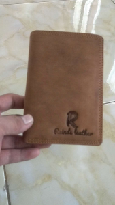 Dompet 3/4 Tanggung Model Berdiri Kulit Asli 100% CREAZY HOURSE\\n\\nDompet 3/4 tanggung model berdiri kulit asli 100% CREAZY HOURSE adalah pilihan sempurna bagi mereka yang mencari dompet berkualitas tinggi dan fungsional. Artikel ini akan membahas tentang fitur dan kelebihan dompet ini, serta perbedaan dengan dompet biasa. Kami juga akan membahas mengapa memilih dompet kulit asli 100%, cara merawatnya, dan informasi tentang CREAZY HOURSE.\\n\\n Apa itu Dompet 3/4 Tanggung Model Berdiri?\\n\\nDompet 3/4 tanggung model berdiri adalah dompet yang dirancang dengan fitur unik, yaitu dapat berdiri sendiri. Ini memudahkan pengguna untuk menyimpan dan mengambil barang-barang kecil seperti uang, kartu identitas, dan lainnya. Dompet ini memiliki ruang penyimpanan yang cukup besar, tetapi tetap praktis untuk dibawa.\\n\\n Fitur dan Kelebihan Dompet 3/4 Tanggung\\n\\nDompet 3/4 tanggung model berdiri memiliki beberapa fitur dan kelebihan:\\n\\n- Dapat berdiri sendiri, memudahkan pengguna untuk menyimpan dan mengambil barang-barang kecil.\\n- Ruang penyimpanan yang cukup besar, tetapi tetap praktis untuk dibawa.\\n- Terbuat dari kulit asli 100%, memberikan tampilan dan kualitas yang lebih baik.\\n- Desain elegan dan modern, cocok untuk berbagai acara dan kesempatan.\\n\\n Perbedaan dengan Dompet Biasa\\n\\nDompet 3/4 tanggung model berdiri memiliki beberapa perbedaan dengan dompet biasa:\\n\\n- Dapat berdiri sendiri, sedangkan dompet biasa tidak memiliki fitur ini.\\n- Ruang penyimpanan yang lebih besar, sehingga lebih praktis untuk menyimpan barang-barang kecil.\\n- Terbuat dari kulit asli 100%, sedangkan dompet biasa mungkin terbuat dari bahan sintetis atau campuran.\\n\\n Mengapa Memilih Dompet Kulit Asli 100%?\\n\\nMemilih dompet kulit asli 100% memiliki beberapa keunggulan:\\n\\n- Tampilan dan kualitas yang lebih baik, karena terbuat dari bahan alami.\\n- Lebih tahan lama dan awet, sehingga dapat digunakan dalam jangka waktu yang lebih lama.\\n- Desain yang elegan dan modern, cocok untuk berbagai acara dan kesempatan.\\n\\n Cara Merawat Dompet Kulit Asli\\n\\nUntuk menjaga kualitas dan tampilan dompet kulit asli, perlu dilakukan perawatan yang tepat:\\n\\n- Jangan biarkan dompet terkena air atau kelembaban berlebihan.\\n- Jangan biarkan dompet terkena sinar matahari langsung atau panas berlebihan.\\n- Bersihkan dompet secara rutin dengan kain lembut.\\n- Gunakan produk perawatan kulit berkualitas tinggi untuk menjaga kualitas dan tampilan dompet.\\n\\n Mengenal CREAZY HOURSE\\n\\nCREAZY HOURSE adalah merek yang terkenal dengan produk dompet berkualitas tinggi dan fungsional. Merek ini memiliki visi untuk memberikan produk yang dapat memenuhi kebutuhan dan gaya hidup konsumen.\\n\\n Sejarah dan Visi CREAZY HOURSE\\n\\nCREAZY HOURSE didirikan pada tahun 2000 dengan visi untuk memberikan produk dompet berkualitas tinggi dan fungsional. Merek ini telah berkembang pesat sejak didirikan, dan kini menjadi salah satu merek dompet terkemuka di dunia.\\n\\n Produk Dompet CREAZY HOURSE Lainnya\\n\\nSelain dompet 3/4 tanggung model berdiri kulit asli 100%, CREAZY HOURSE juga memiliki berbagai produk dompet lainnya, seperti dompet saku, dompet selempang, dan lainnya. Semua produk dompet CREAZY HOURSE dirancang dengan fitur unik dan fungsional, serta terbuat dari bahan berkualitas tinggi.\n}