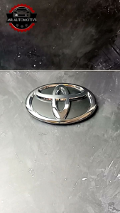 Emblem Logo Grill Depan Toyota Avanza Calya Rush 2016-2022 Original - MR Automotive