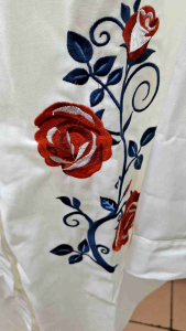 Tunik Wanita Putih: Desain & Pilihan Terbaik