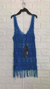 เสื้อกล้าม ผ้าไหมพรมถัก ชายตุ้งติ้ง คอกลม สีฟ้า สวยๆ