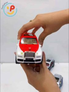 Đồ chơi mô hình xe SUV kiểu dáng Rolls-Royce Cullinan chất liệu hợp kim mở được cửa có âm thanh PeeKaPaw Toys