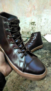 sepatu sneaker pria kulit super premium | sepatu keren cowok terbaru