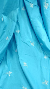 KAIN KATUN BORDIR MOTIF BUNGA