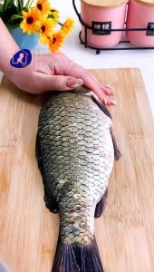Fish Scales Graters Scraper Fish Skin Remover Fish Skin Brush[READY STOCK]