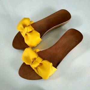 Sandal Kelom Flat 3 Cm Tali Pita: Solusi Nyaman untuk Sehari-hari