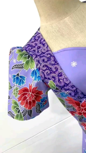 Sweetheart neck batik flared dress