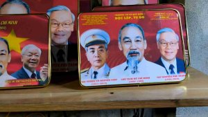 Khung ảnh Bác Hồ bác Giáp bác Trọng bằng gỗ cao cấp để bàn