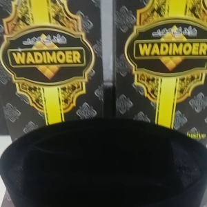 songkok hitam wadimoer bahan bagus kualitasnya bagus lembut jahitan kuat rapih cocok untuk anak anak dan bapak bapak.