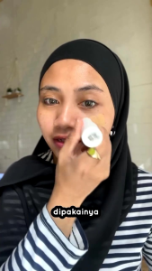 La Tulipe Ultra Smooth Foundation Stick