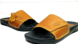 Sandal selop kulit pria sendal slip on cowok