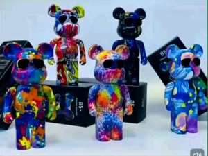B5+ Violent Bear Bluetooth Speaker Gift Creative Graffiti Painting Desktop Wireless Ornament Speaker Trend Creative Desktop Wireless Bluetooth Speaker Outdoor Convenient Series Low Sound Christmas Gift regalo