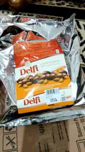 coklat Delfi almond 1 kg