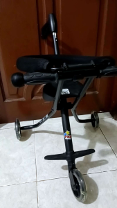 Dorongan Bayi 3 Roda Nyala - Ezzy Stroller Pmb S 05