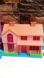 Mainan Anak Perempuan Rumah Happy Family Kemasan Dus OCT 2906 | Mainan Terbaru Anak Perempuan Villaku Bisa Bongkar Pasang Tanpa Menggunakan Baterai | Mainan Edukasi Happy Family This My House Set Lengkap | Mainan Murah Meriah Rumah Dream House