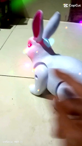 Mainan Kelinci Rabbit Batre berjalan dan ada musik ALFATHIR STORE