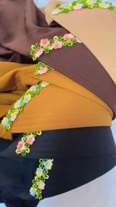 ผ้าคลุมกุลยะห์รุ่นลูกไม้คาดหัว มีคาง มีเชือก ขนาดไซต์XL