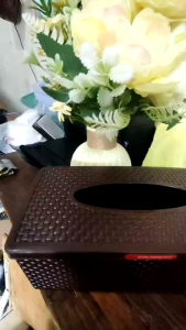 Tempat Box Kotak Tissue Motif Rotan Plastik berkualitas