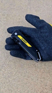 DEWALT มีดพก ด้ามสีดำ DWHT10910 ของแท้ 100%