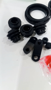 ชุดซ่อมดิสเบรคหลัง ลูกยางเบรคหลัง Hyundai H1 & Grand Starex ปี 2008-2025 ยี่ห้อ Ecio  Japan เบอร์ 58114-5H000 (ซ่อมได้ 2 ข้าง)