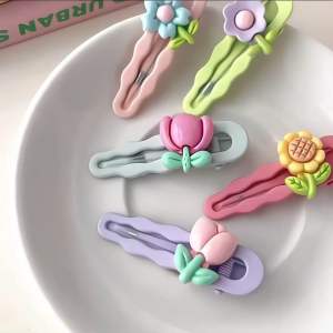 [chuchu] กิ๊ฟติดผมหน้าม้ารูปดอกไม้ สีแคนดี้ สวยใสน่ารัก มีให้เลือกหลายหลายแบบ สินค้าพร้อมส่งในไทย