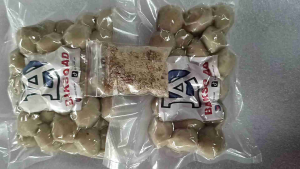 Promo!! Bakso Ayam  isi 20 butir ( bumbu kuah)