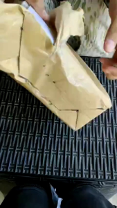 (100 pcs) Kertas Ice Cream Singapura / Box Es Krim Potong Roti