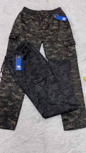 กางเกงขายาว ลายทหาร หรือผ้าดีนิ่ม ยืด ได้ทั้งตัว ใส่ได้ทั้งคนอ้วนและคนผอม น้ำหนัก 100 กิโล ใส่ได้ค่ะ