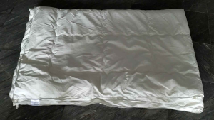 CUSHY Washable Microfiber Quilt ผ้านวม 5 ฟุต ไส้ผ้านวม all white fn ไมโครไฟเบอร์ แบบซักได้ สีขาวล้วน