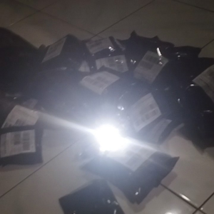 (READY) LAMPU DEPAN SEPEDAH CREE LED 300LM ANTI AIR DAPAT DI ISI ULANG DENGAN USB PRAKTIS