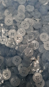 Polo Buttons size 18 and 20/4 and 20/2 and per gross (144 pcs)