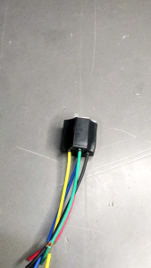 Soket Relay Klakson Motor Mobil 4 Kaki / 5 Kaki ( Material Keramik ) /Soket Relay + Kabel 4 Kaki / 5 Kaki