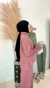 SETELAN CELANA RANIA KENIT IMPOR