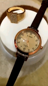 Jam Tangan Wanita Fashion Tali Kulit Analog Angka Kecil Bulat Gaya Korea Barsh Simple Elegan Mewah Bonus Cincin