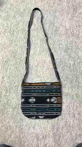 Tas Tenun khas Lombok / Kantong Slempang Tenun / tas minimalis