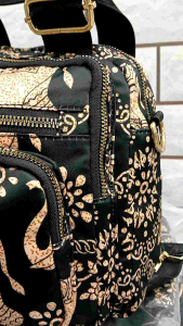 Tas 3 in 1 Motif Chibao Korea: Tas Multifungsi Untuk Wanita