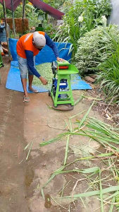 2pcs PISAU PENCACAH RUMPUT 30cm SPOH PANDE BAHAN BAJA dilengkapi AS sambung