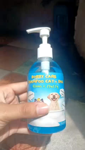 Shampoo Kucing Anti Kutu Premium Kucing 250ML Melebatkan Menghaluskan dan Melembutkan Bu...