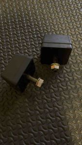 ยางกันกระแทกแหนบเสริม ยางรองปลายแหนบ รถกระบะทุกรุ่น **ยางอย่างดี แข็งแรง** 2 ตัว